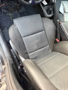 Seat Leon 1.9 - 111111 € / 217314.23 лв. - 11937471 6