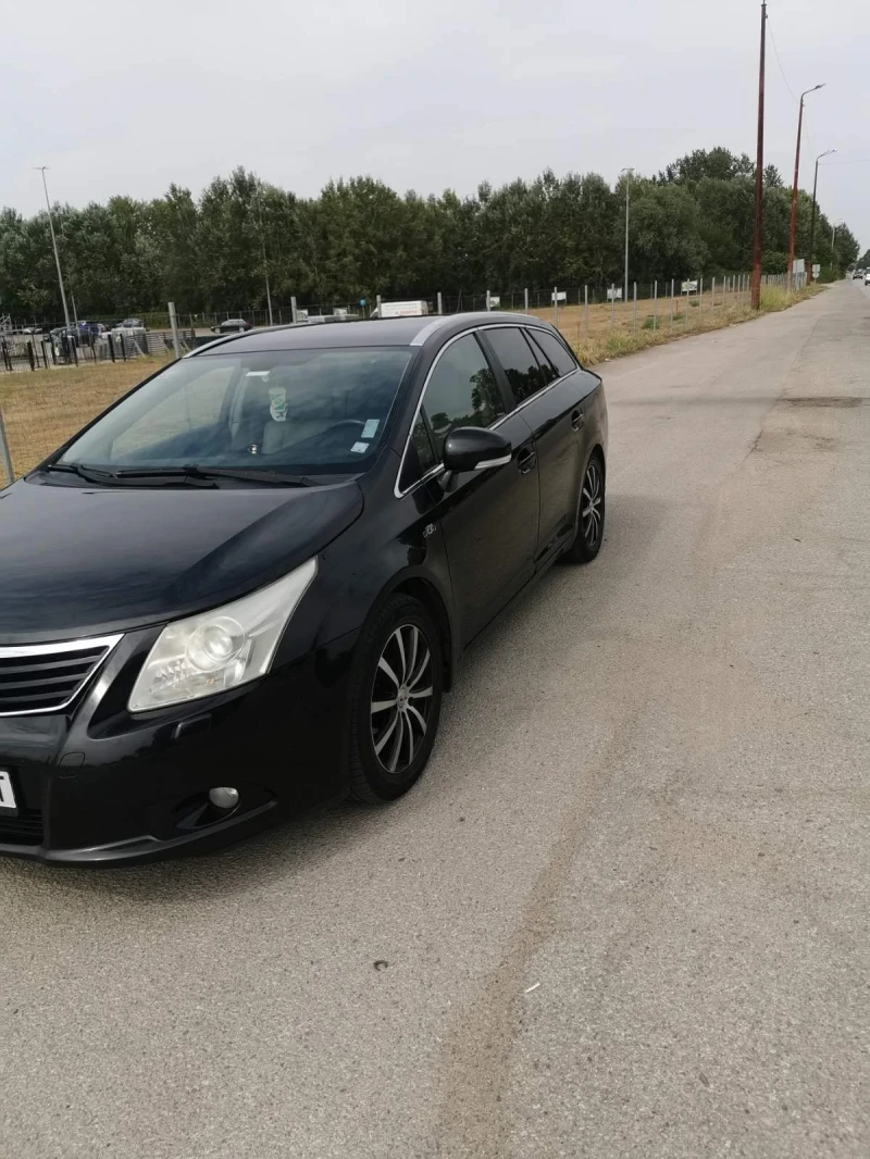 Toyota Avensis 2.2 150кс, снимка 2 - Автомобили и джипове - 47064236