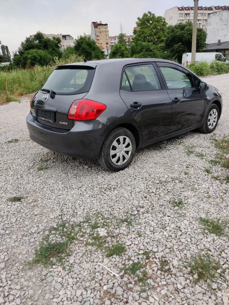 Toyota Auris 1.4, снимка 11 - Автомобили и джипове - 47385217