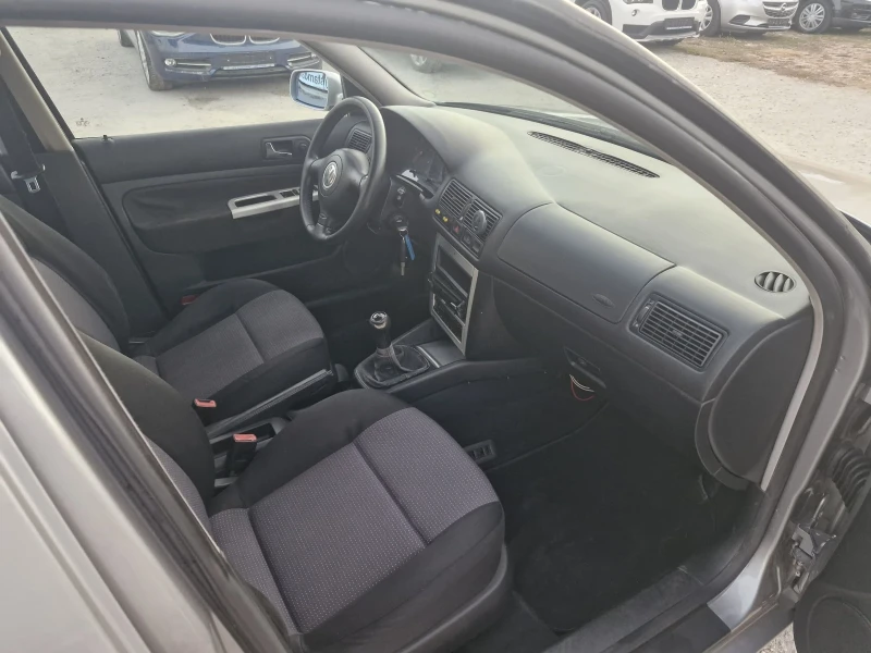 VW Golf 1.9tdi 101hp, снимка 11 - Автомобили и джипове - 48029734