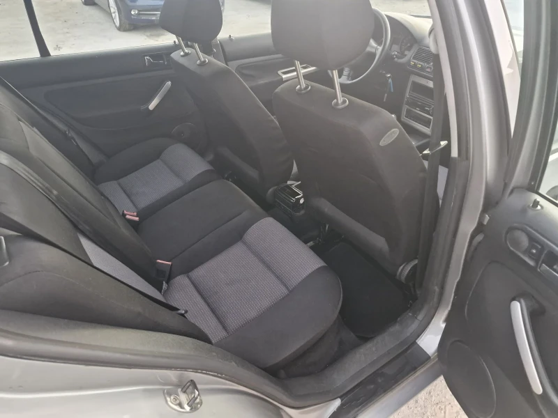 VW Golf 1.9tdi 101hp, снимка 10 - Автомобили и джипове - 48029734