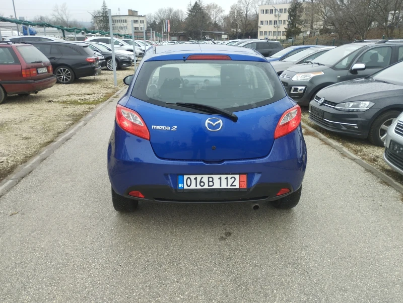 Mazda 2 1.4 бензин , снимка 6 - Автомобили и джипове - 48280617