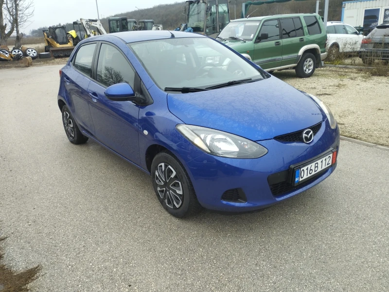 Mazda 2 1.4 бензин , снимка 3 - Автомобили и джипове - 48280617