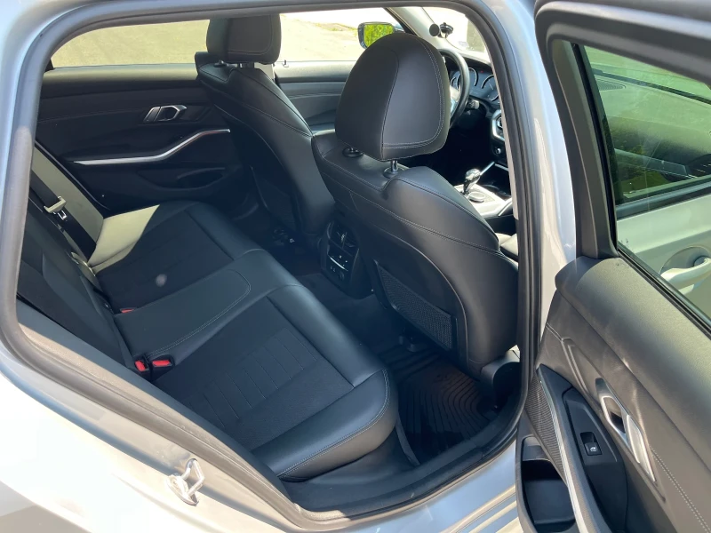 BMW 320, снимка 13 - Автомобили и джипове - 51870668