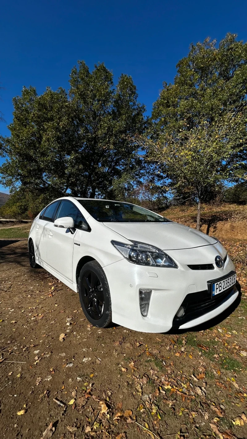 Toyota Prius executive , снимка 2 - Автомобили и джипове - 52542916