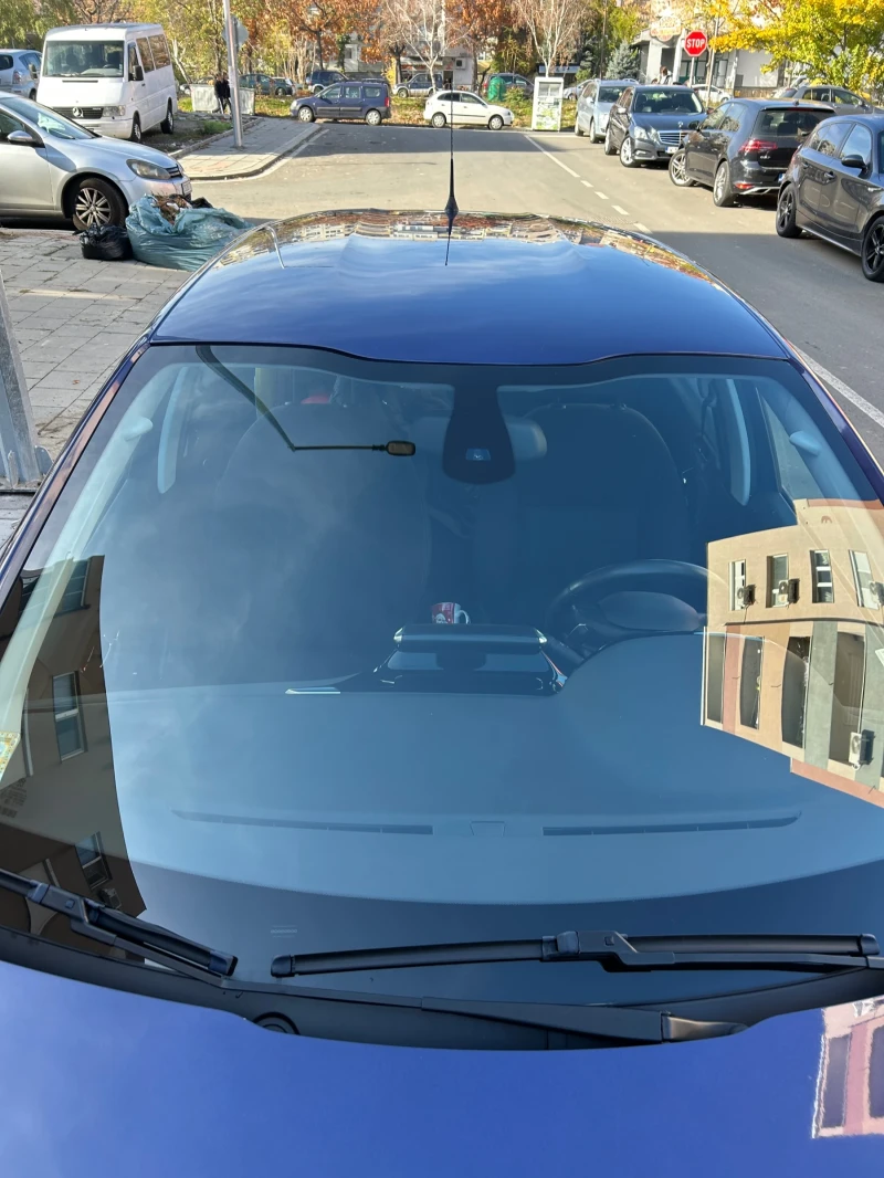 Peugeot 208 PureTech, снимка 9 - Автомобили и джипове - 52253343