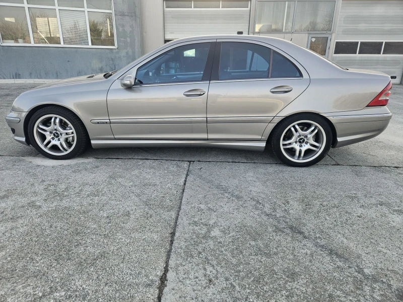 Mercedes-Benz C 30 AMG, снимка 2 - Автомобили и джипове - 52643135