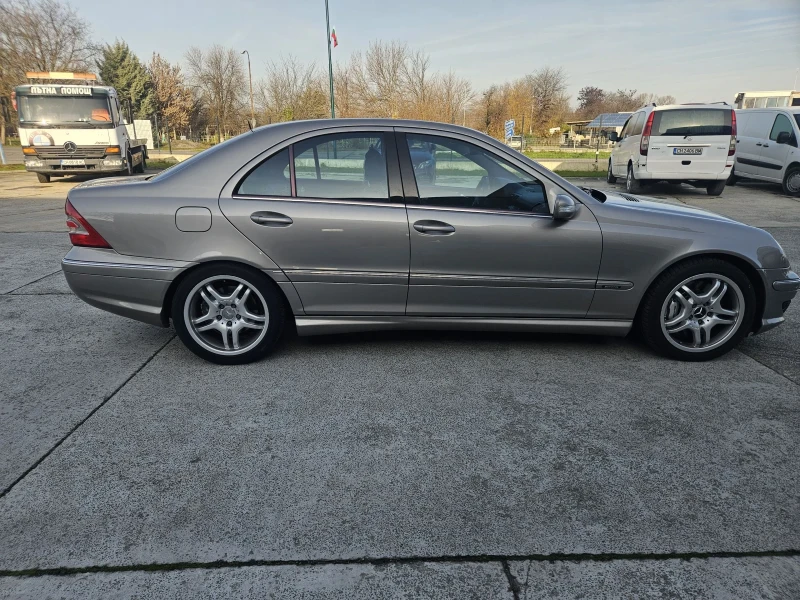 Mercedes-Benz C 30 AMG, снимка 3 - Автомобили и джипове - 52643135