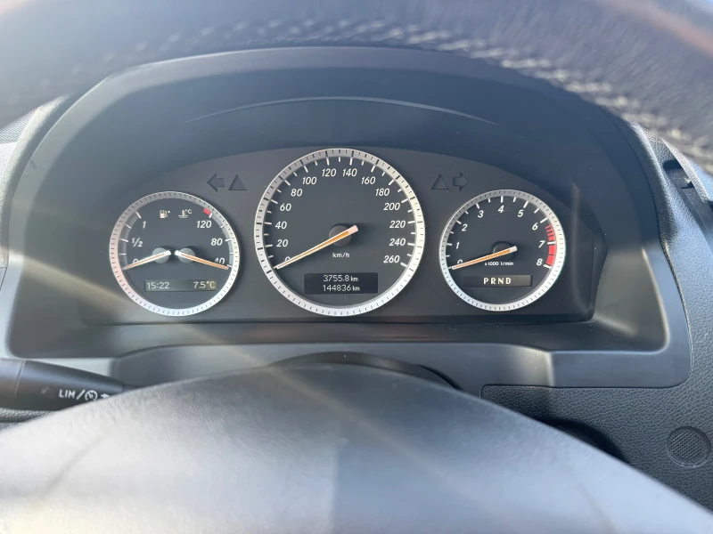Mercedes-Benz C 200, снимка 5 - Автомобили и джипове - 52858593
