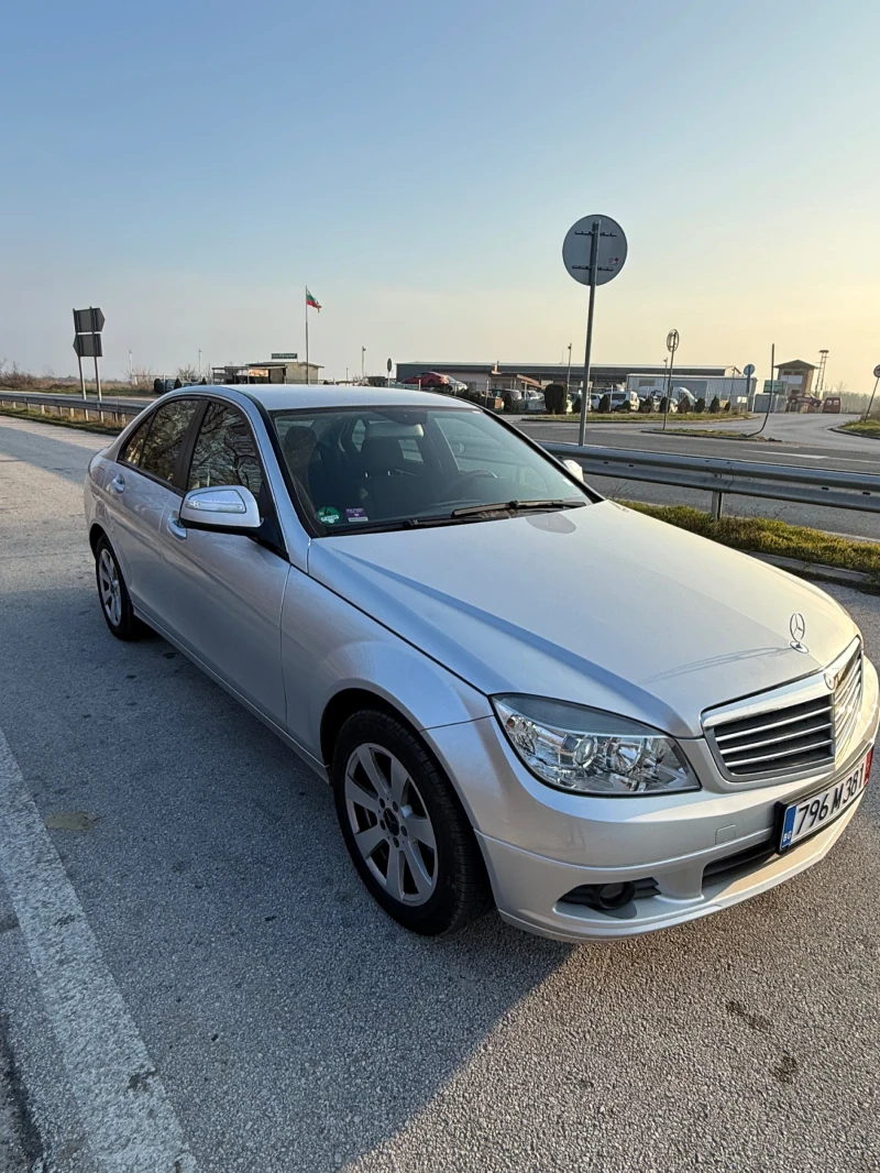 Mercedes-Benz C 200, снимка 2 - Автомобили и джипове - 52858593