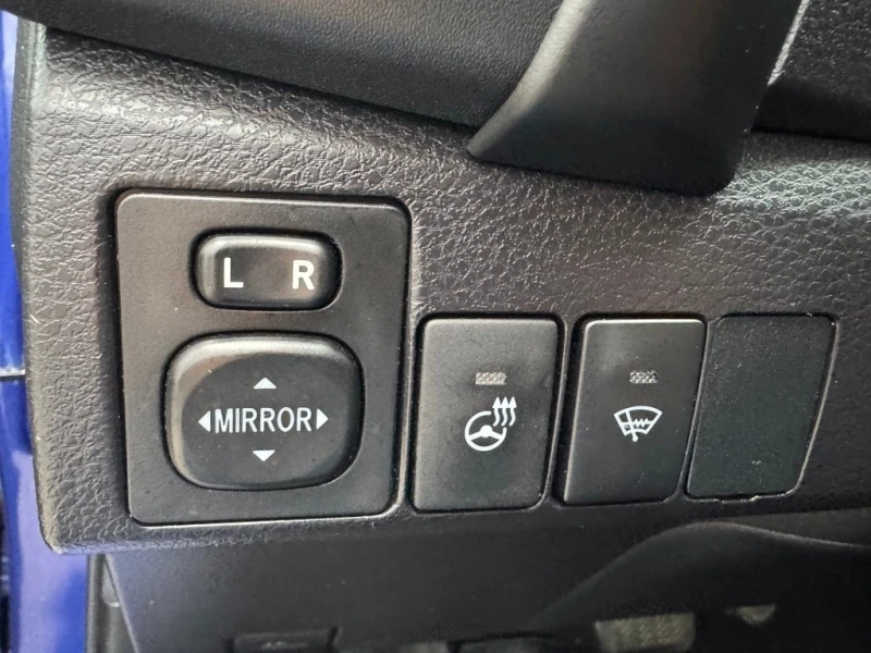 Toyota Corolla * SE Sport, Camera, Sunroof, Collision Warning, La, снимка 16 - Автомобили и джипове - 52959434