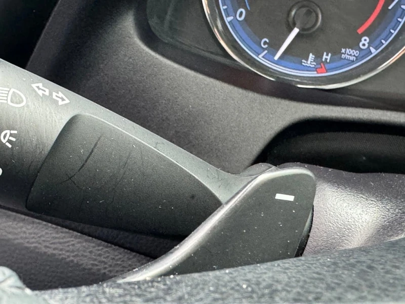 Toyota Corolla * SE Sport, Camera, Sunroof, Collision Warning, La, снимка 17 - Автомобили и джипове - 52959434