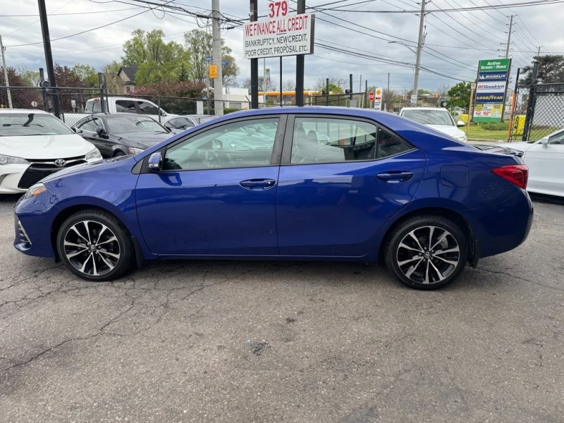 Toyota Corolla * SE Sport, Camera, Sunroof, Collision Warning, La, снимка 4 - Автомобили и джипове - 52959434