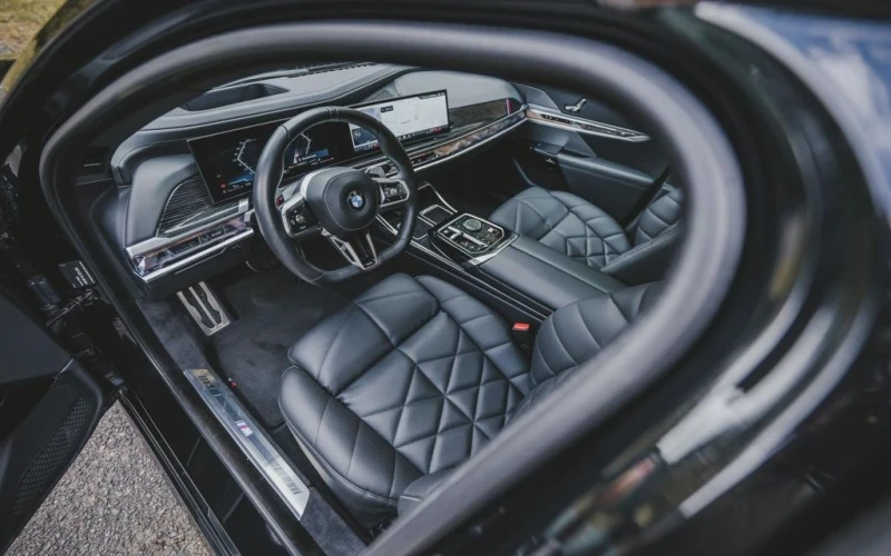 BMW 740 d xDrive M-Sport, снимка 4 - Автомобили и джипове - 53582078