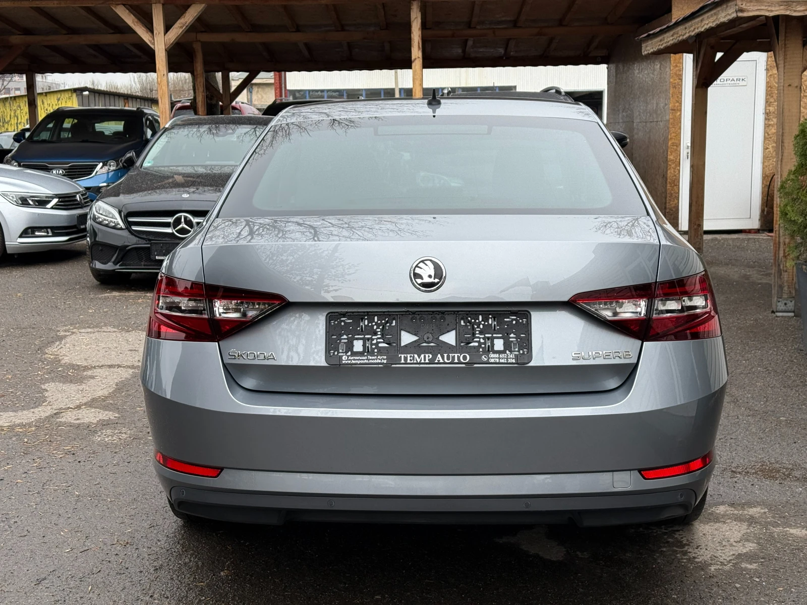 Skoda Superb 2.0TDI* 190к.с* СЕРВИЗНА КНИЖКА С ПЪЛНА ИСТОРИЯ  - изображение 6