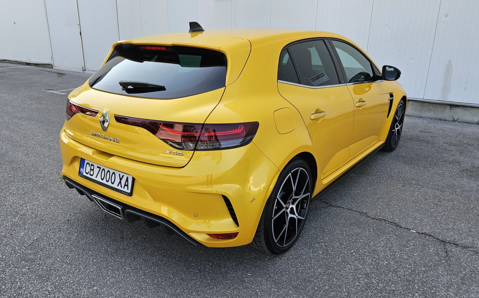 Renault Megane R.S. Trophy - изображение 7