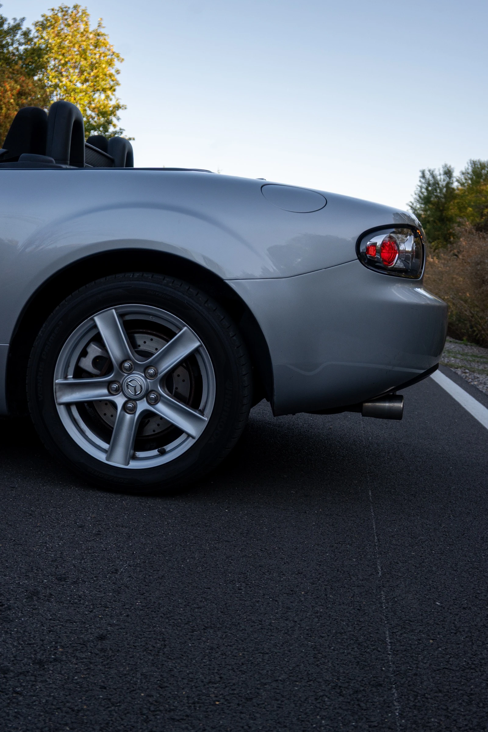 Mazda Mx-5 1.8 - изображение 3