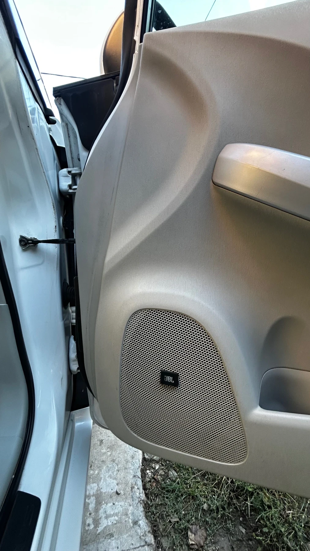Toyota Prius executive  | Mobile.bg — изображение 8