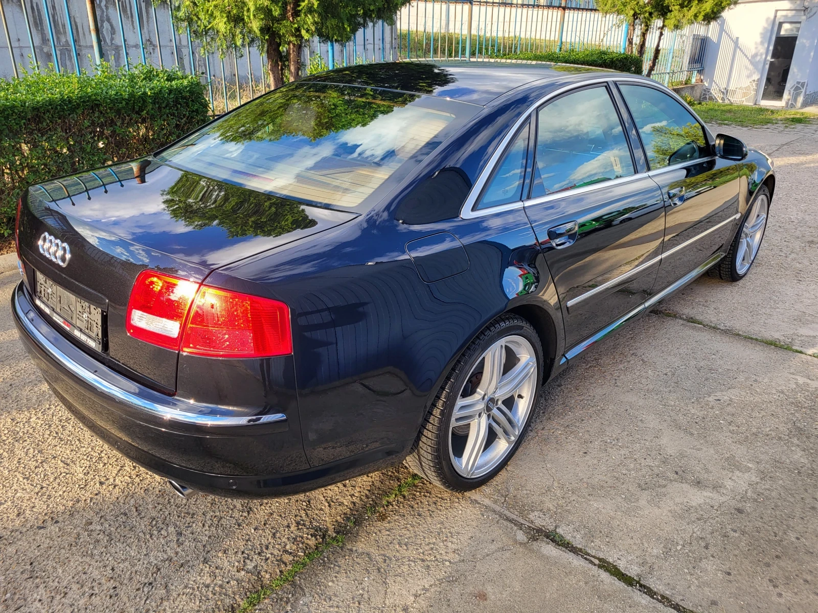 Audi A8 3.2 FSI 260kc. Quattro Лизинг - изображение 6