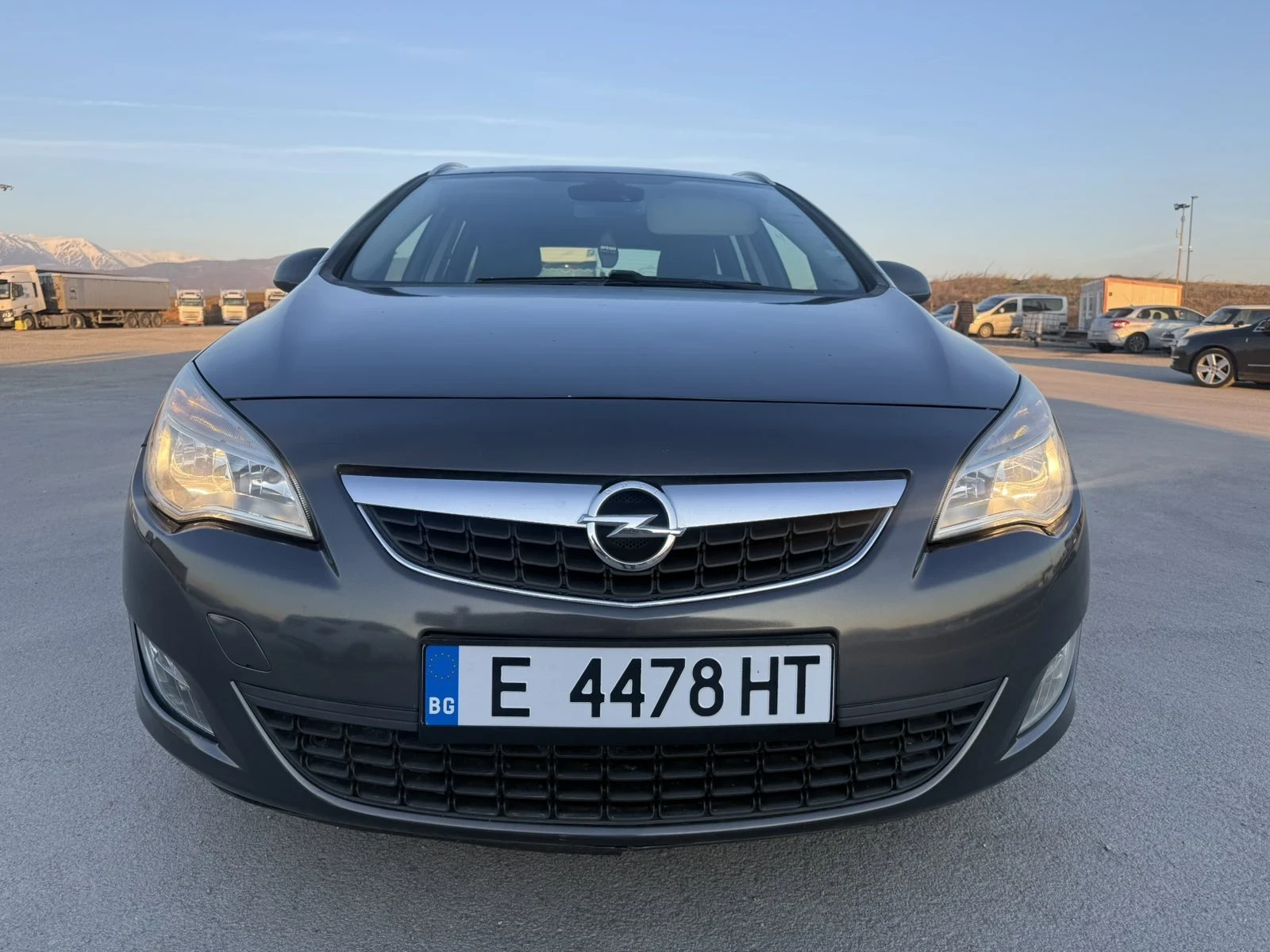 Opel Astra 1.7 cdti , снимка 2 - Автомобили и джипове - 53782419