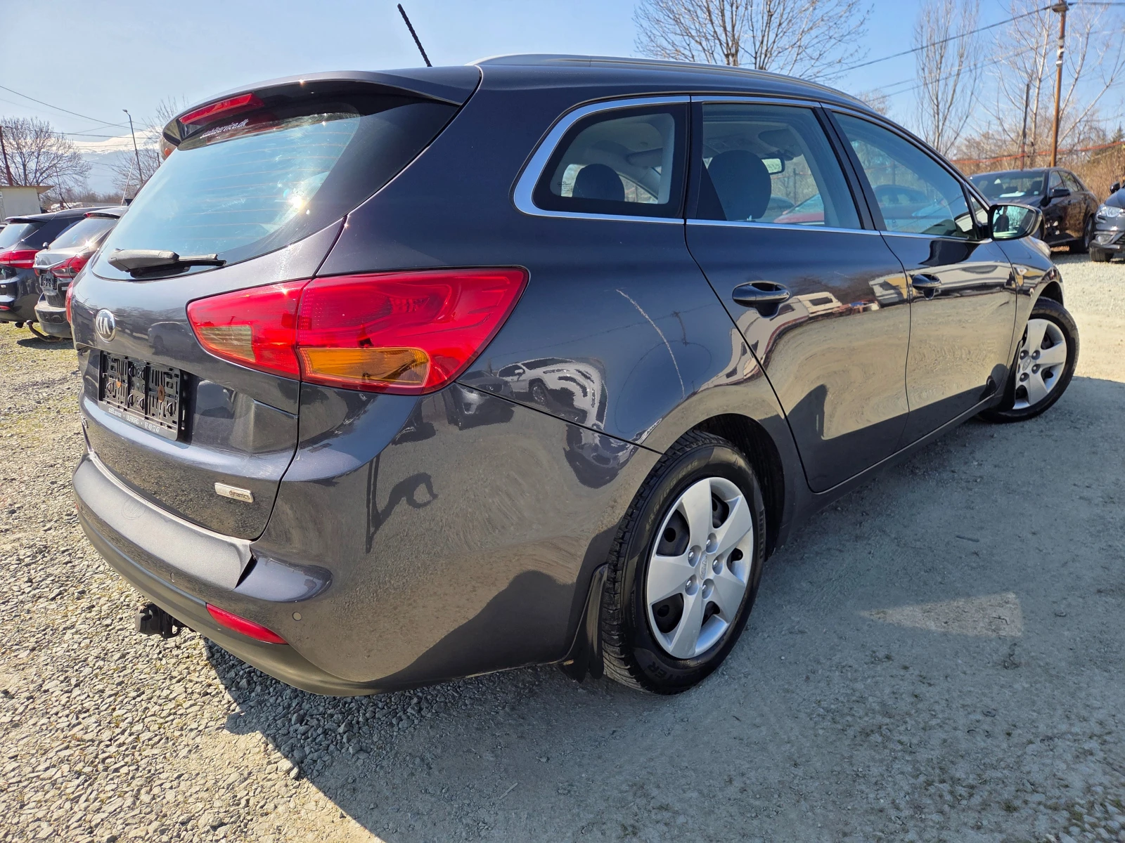 Kia Ceed 1.6crdi-128kc, снимка 3 - Автомобили и джипове - 53826344