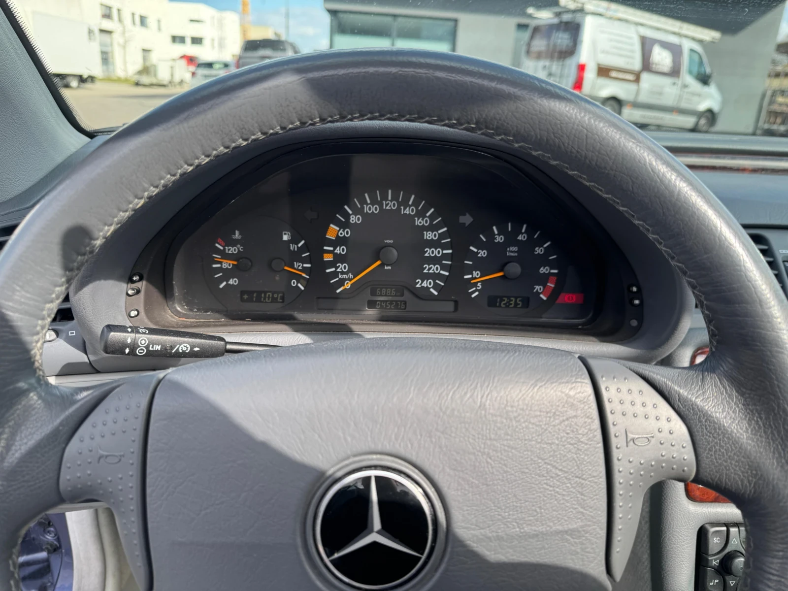Mercedes-Benz CLK  УНИКАТ 45000km , снимка 11 - Автомобили и джипове - 54139976