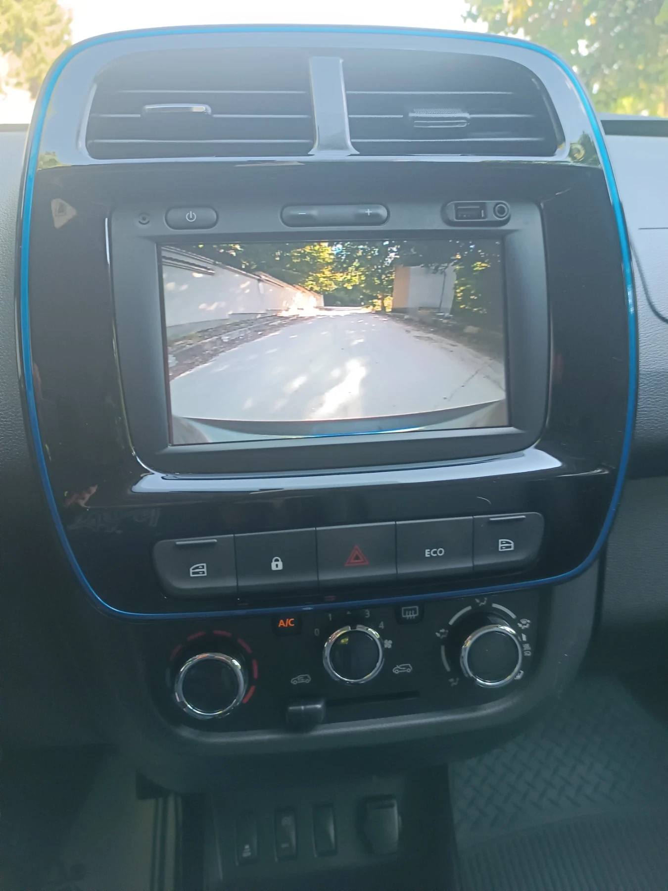 Dacia Spring CCS2, снимка 9 - Автомобили и джипове - 55062980