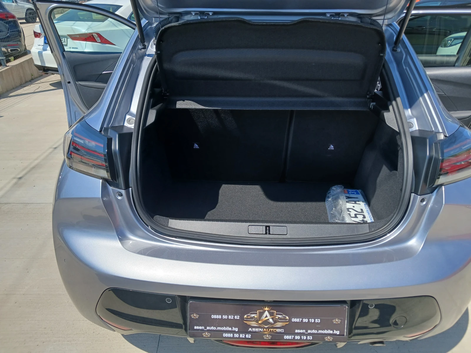 Peugeot 208 Гаранционна  само на  149км, снимка 16 - Автомобили и джипове - 55123609