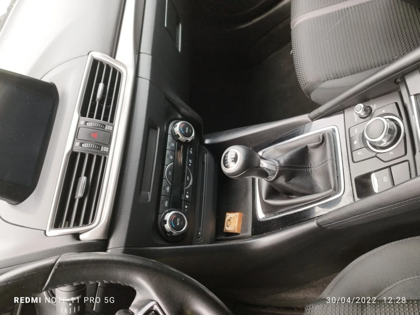 Mazda 3, снимка 4 - Автомобили и джипове - 55783712