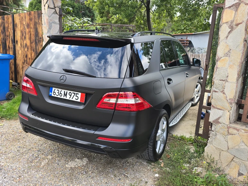 Mercedes-Benz ML 350 AMG /SWISS/СЕРВ.КНИЖКА/ПАНОРАМА!, снимка 17 - Автомобили и джипове - 47973424