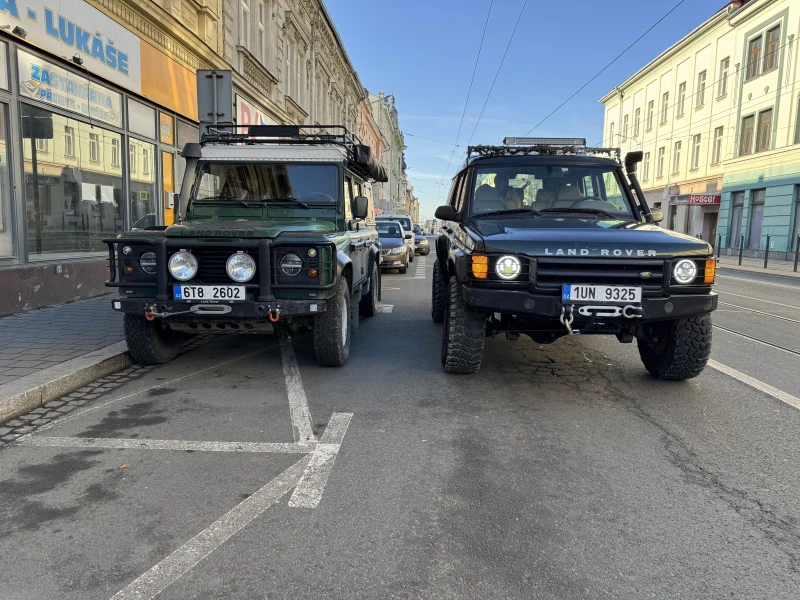 Land Rover Discovery, снимка 2 - Автомобили и джипове - 48589841