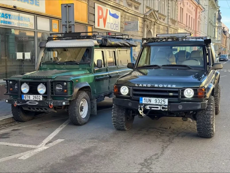 Land Rover Discovery, снимка 7 - Автомобили и джипове - 48589841