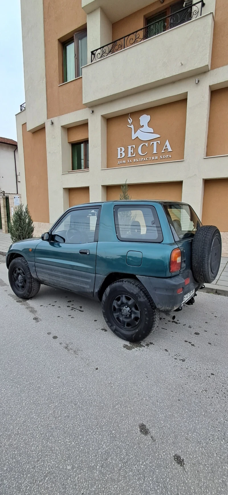 Toyota Rav4, снимка 2 - Автомобили и джипове - 49537913