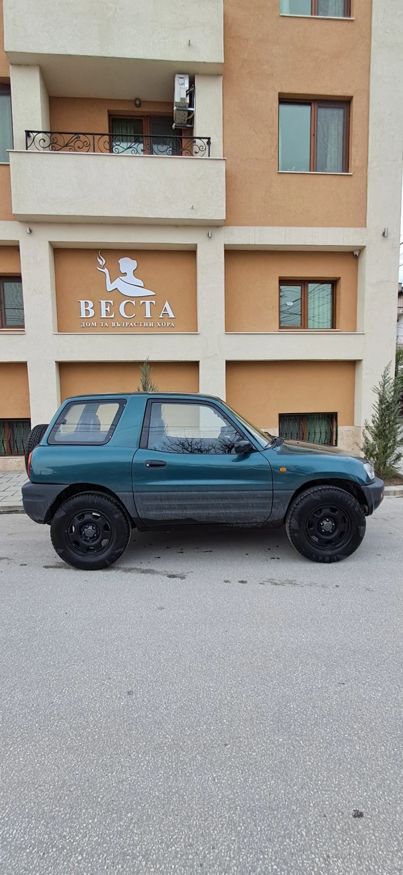 Toyota Rav4, снимка 3 - Автомобили и джипове - 49537913