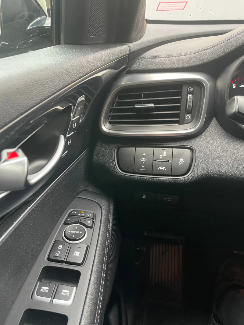 Kia Sorento, снимка 7 - Автомобили и джипове - 50755166