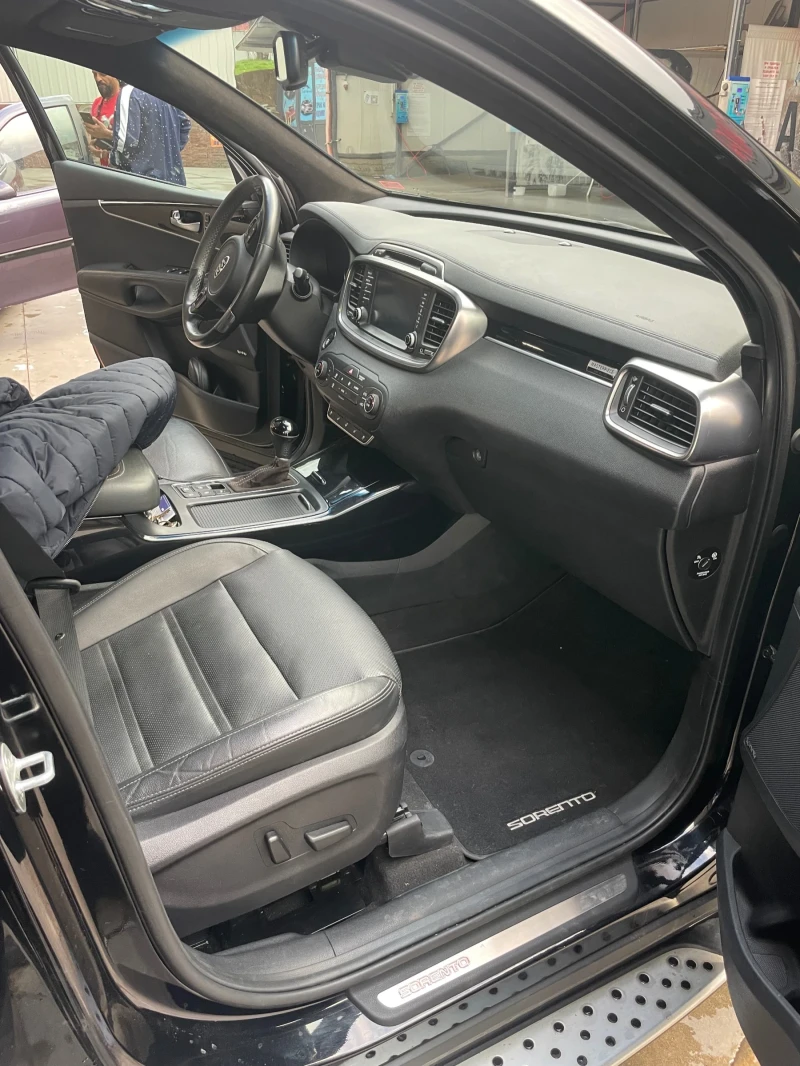 Kia Sorento, снимка 8 - Автомобили и джипове - 50755166