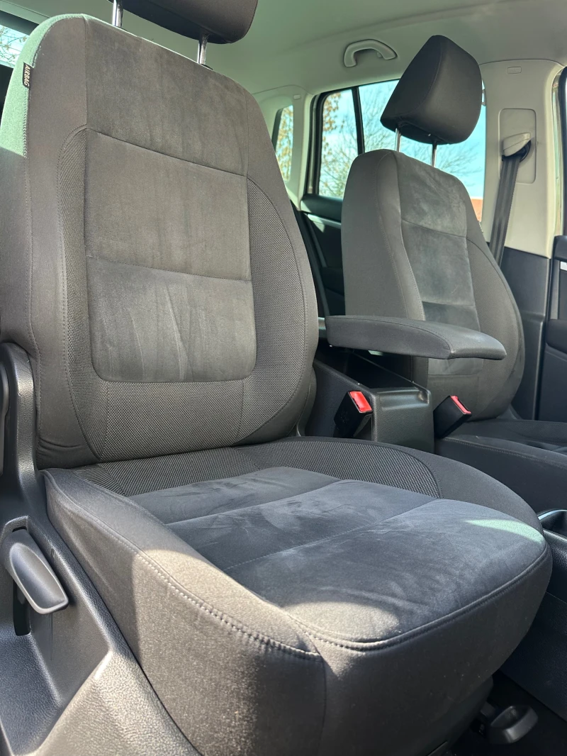 VW Tiguan 2.0 TDI FACELIFT, снимка 12 - Автомобили и джипове - 52289690