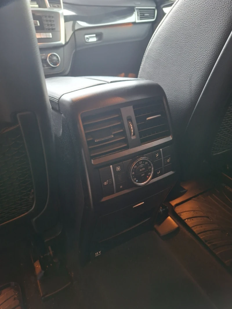 Mercedes-Benz ML 350 ML 350 BlueTEC AMG | 4MATIC| AIRMATIC| 360 | PANOR, снимка 5 - Автомобили и джипове - 52582983