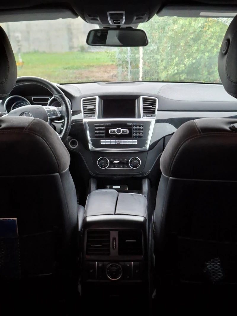 Mercedes-Benz ML 350 ML 350 BlueTEC AMG | 4MATIC| AIRMATIC| 360 | PANOR, снимка 17 - Автомобили и джипове - 52582983