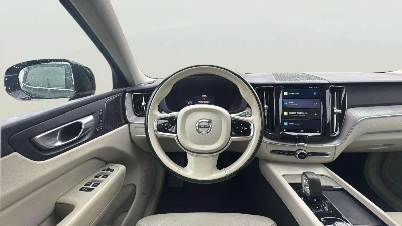 Volvo XC60 2.0L B5, снимка 9 - Автомобили и джипове - 53502160