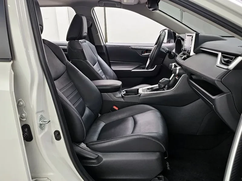 Toyota Rav4 2.5 2WD, снимка 11 - Автомобили и джипове - 55048112