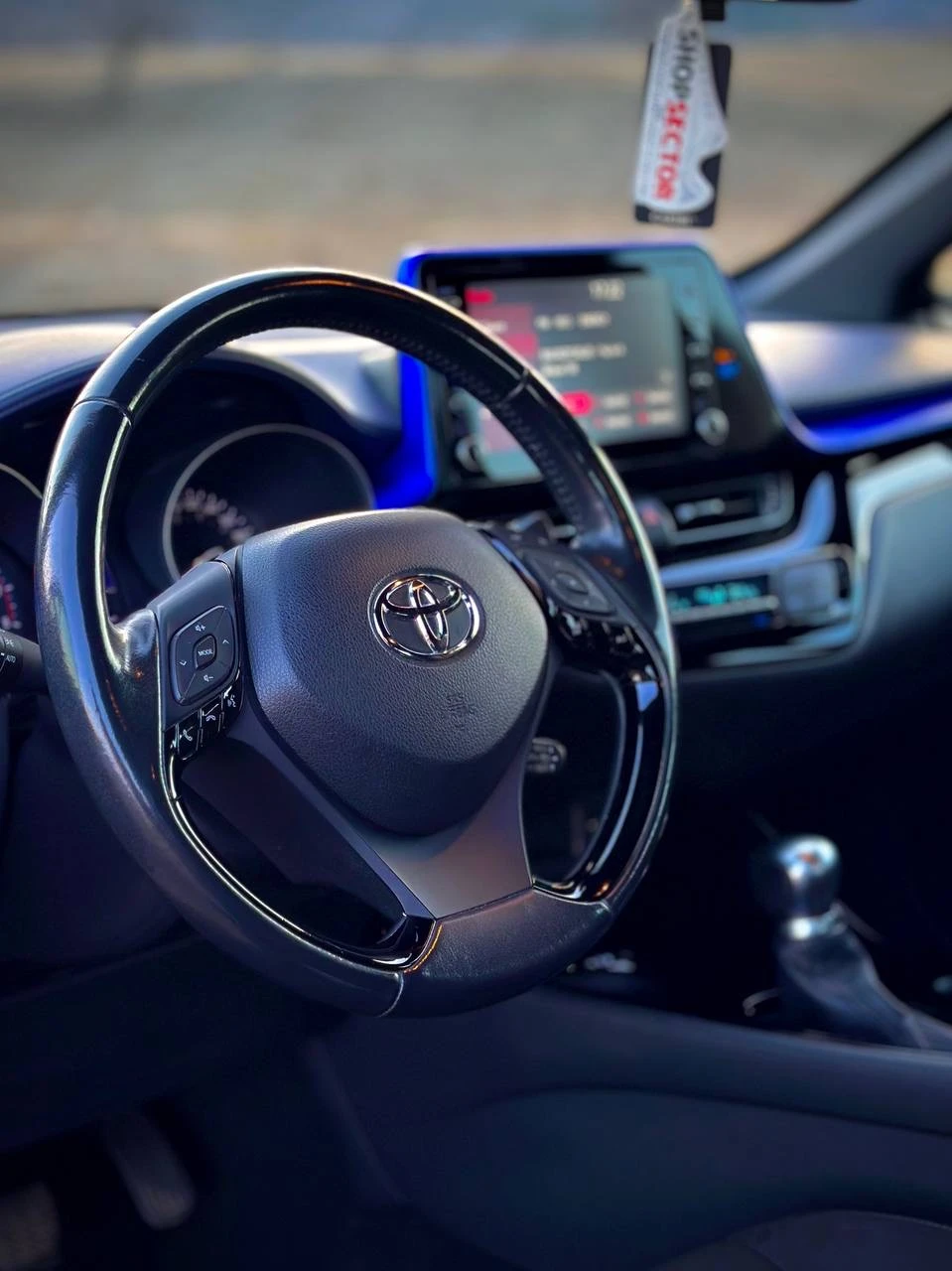 Toyota C-HR LIMITED | Mobile.bg   12