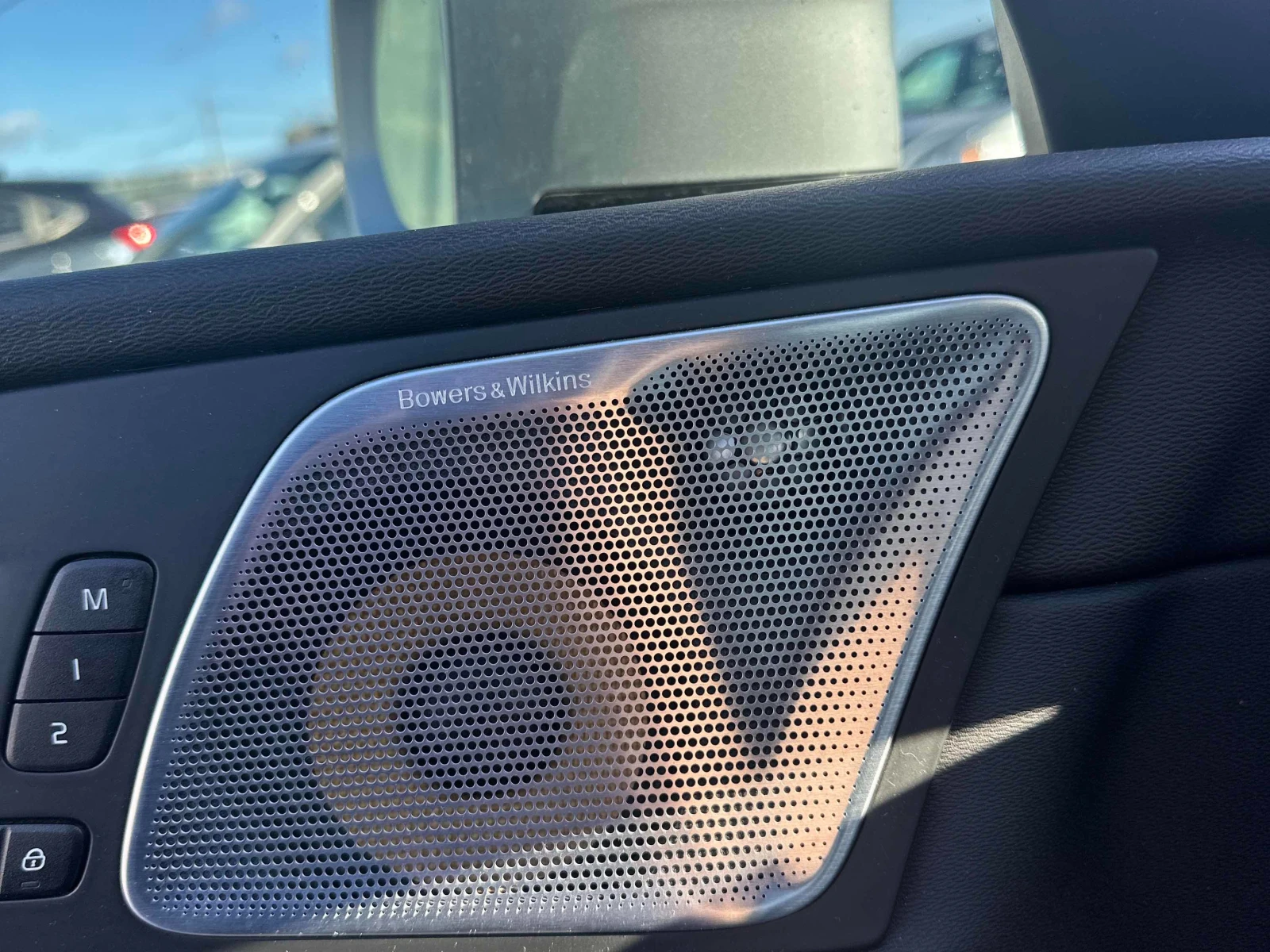 Volvo XC60 R-DESIGN * * B&W * * CARFAX * *   * *  | Mobile.bg   9