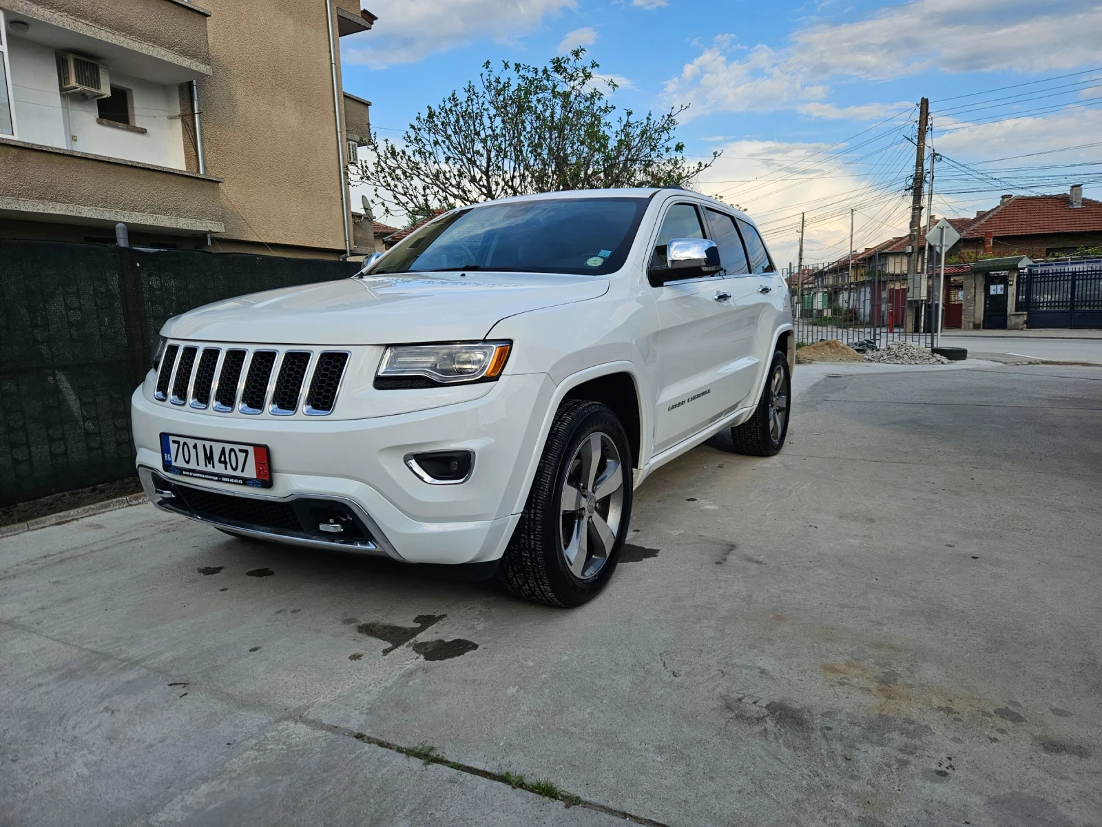 Jeep Grand cherokee Overland 3.6 LPG, снимка 2 - Автомобили и джипове - 56061962