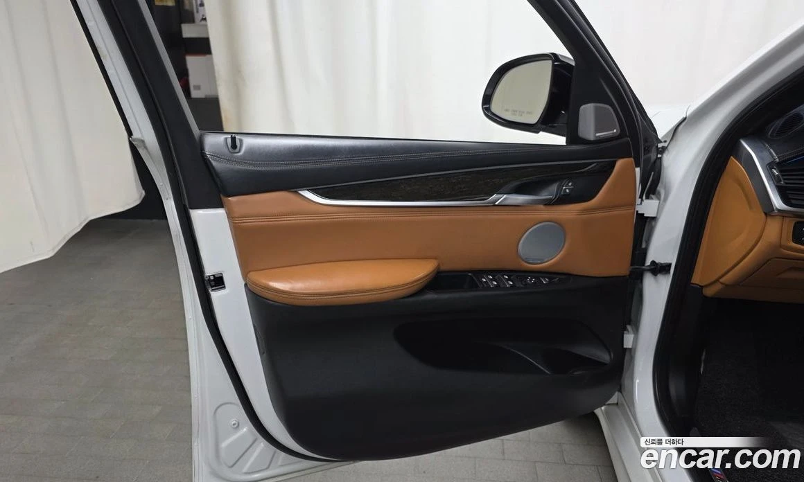 BMW X6 M50d, снимка 14 - Автомобили и джипове - 56157102