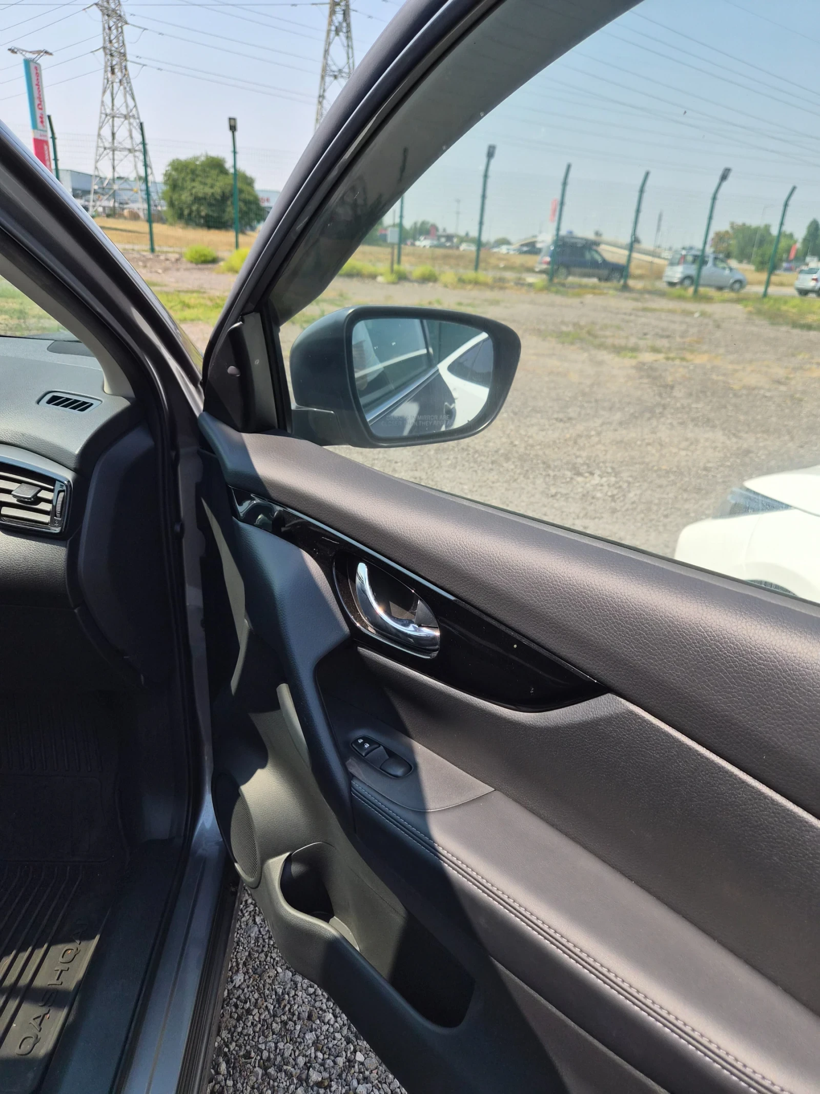 Nissan Qashqai, снимка 8 - Автомобили и джипове - 56161967