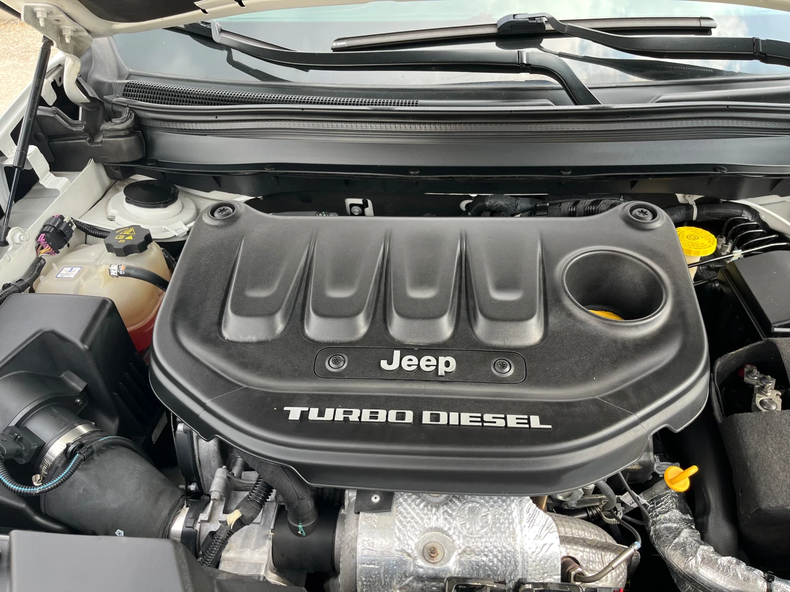 Jeep Cherokee 2.2jTD-200-NAVI-ITALIA, снимка 16 - Автомобили и джипове - 56170770