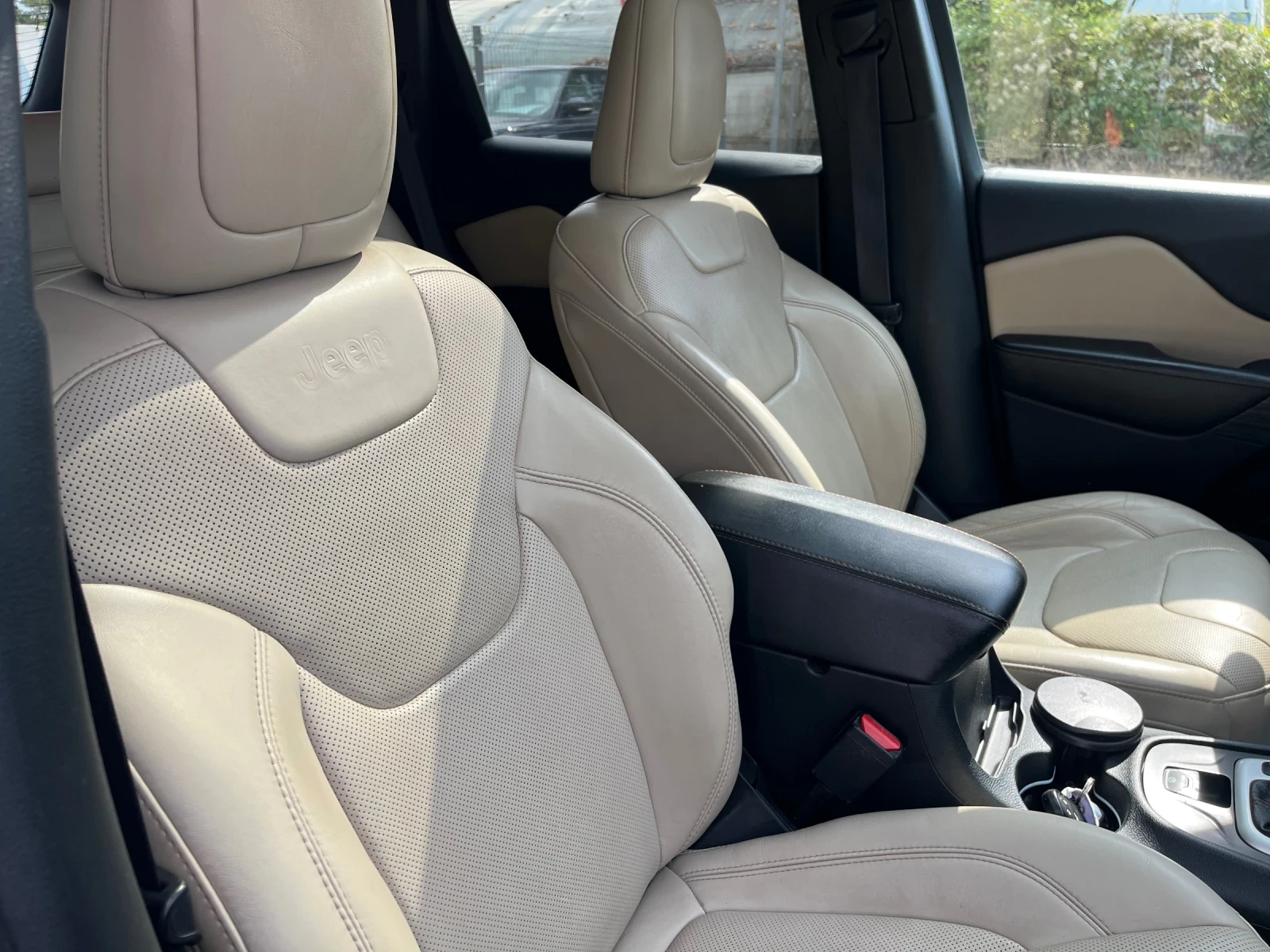 Jeep Cherokee 2.2jTD-200-NAVI-ITALIA, снимка 6 - Автомобили и джипове - 56170770