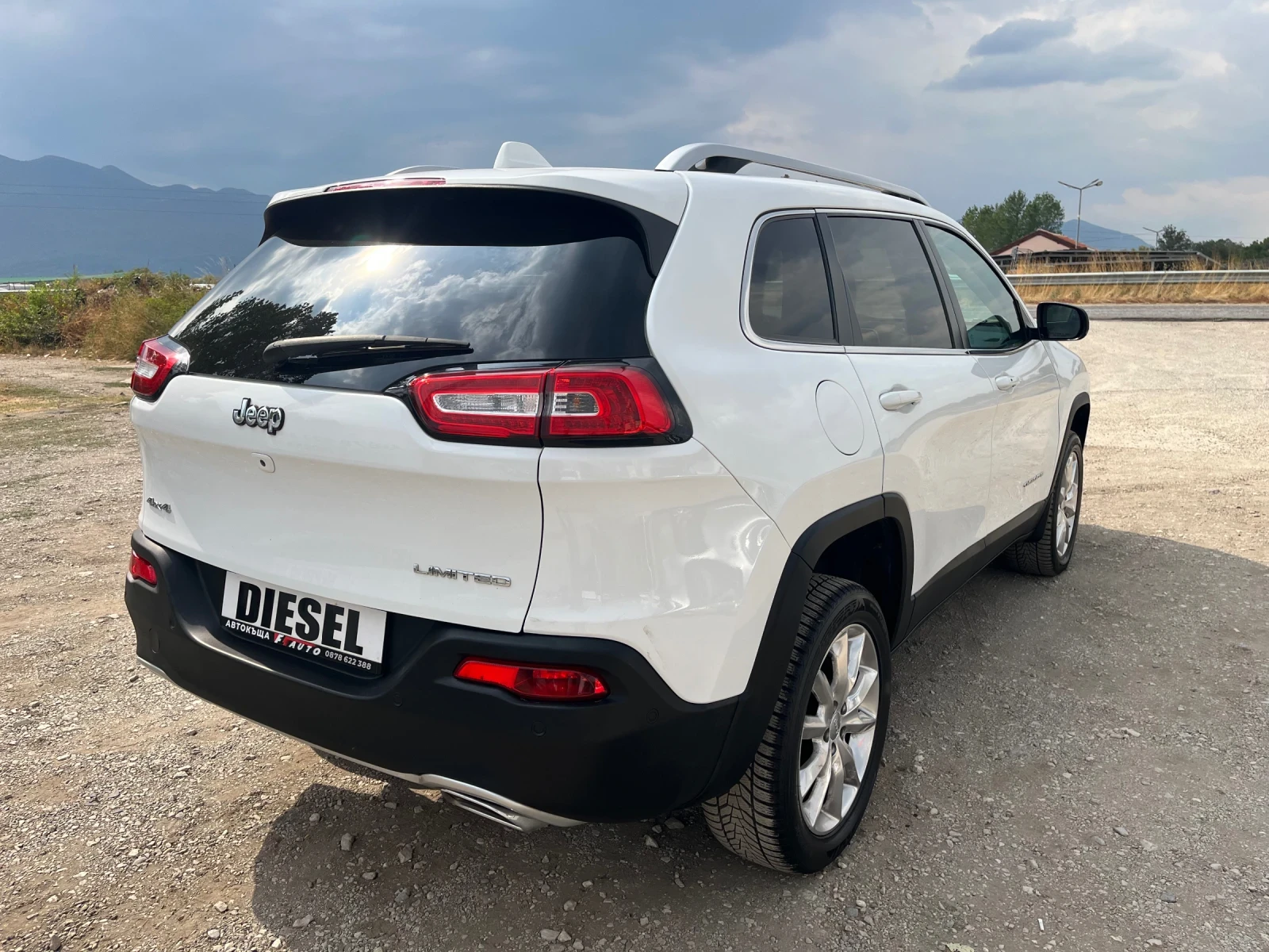 Jeep Cherokee 2.2jTD-200-NAVI-ITALIA, снимка 9 - Автомобили и джипове - 56170770