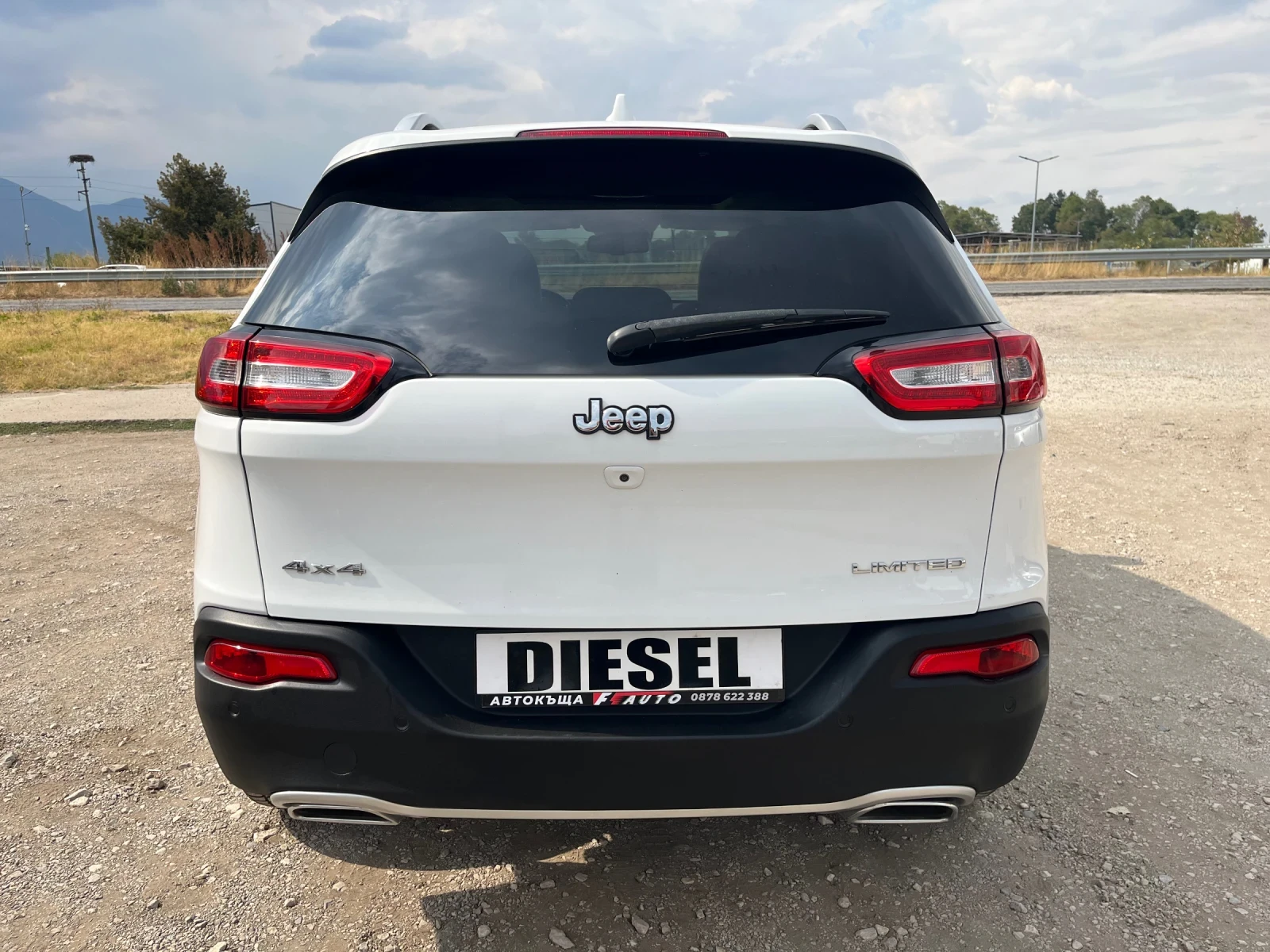 Jeep Cherokee 2.2jTD-200-NAVI-ITALIA, снимка 10 - Автомобили и джипове - 56170770
